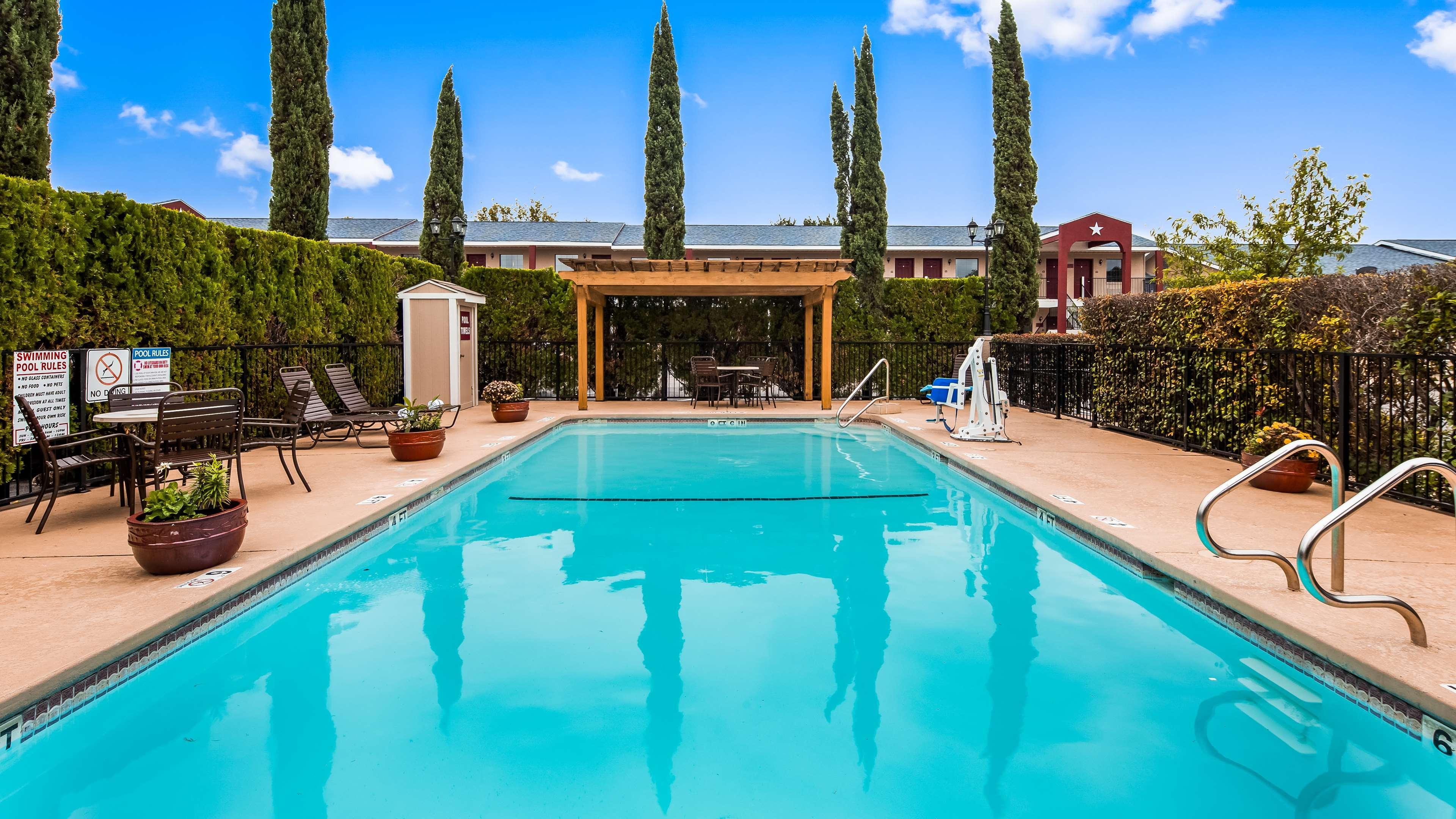 Best Western Johnson City Inn Εξωτερικό φωτογραφία